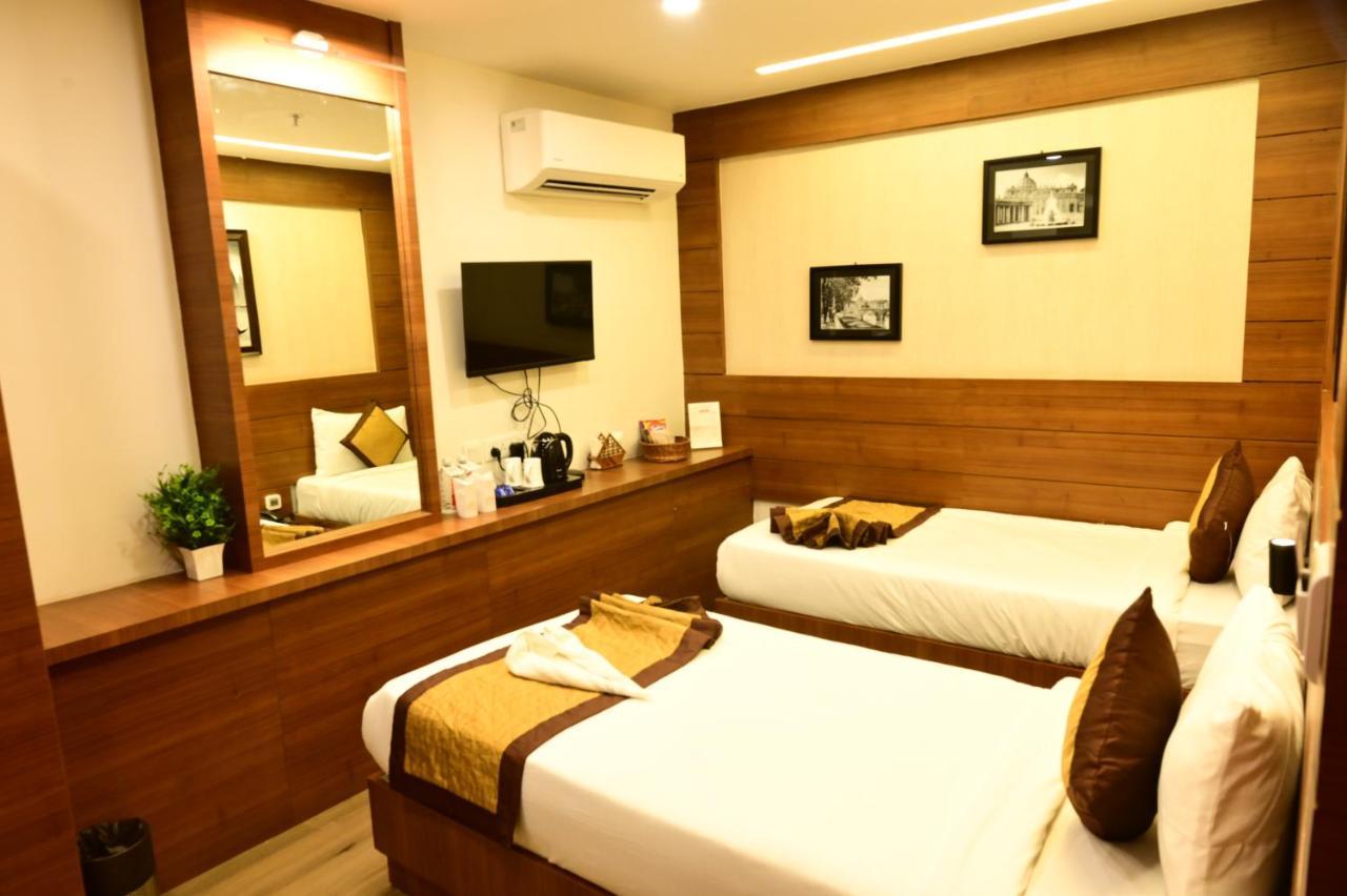 Hotel Silkhouse Premier Danapur ภายนอก รูปภาพ