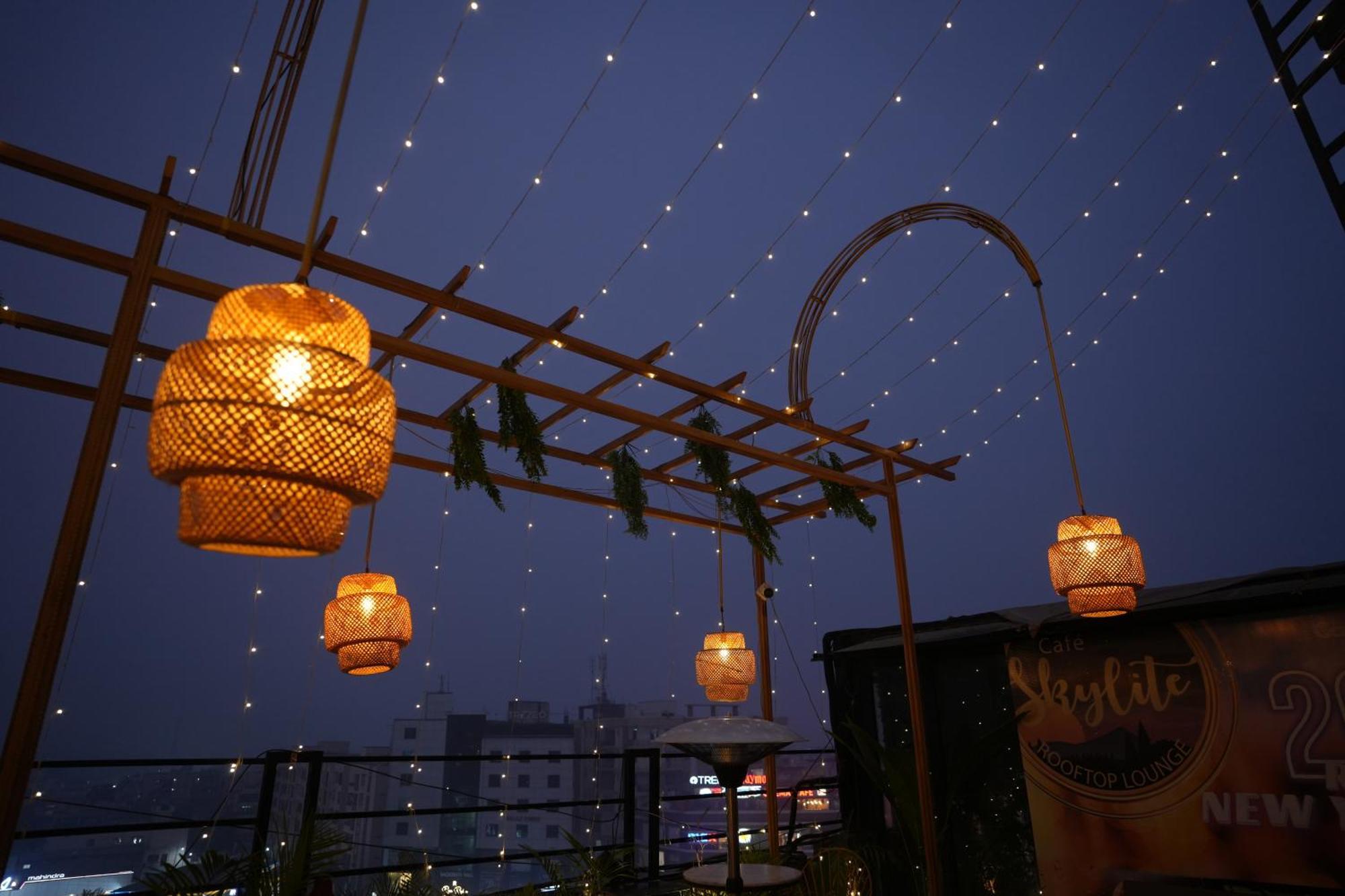 Hotel Silkhouse Premier Danapur ภายนอก รูปภาพ