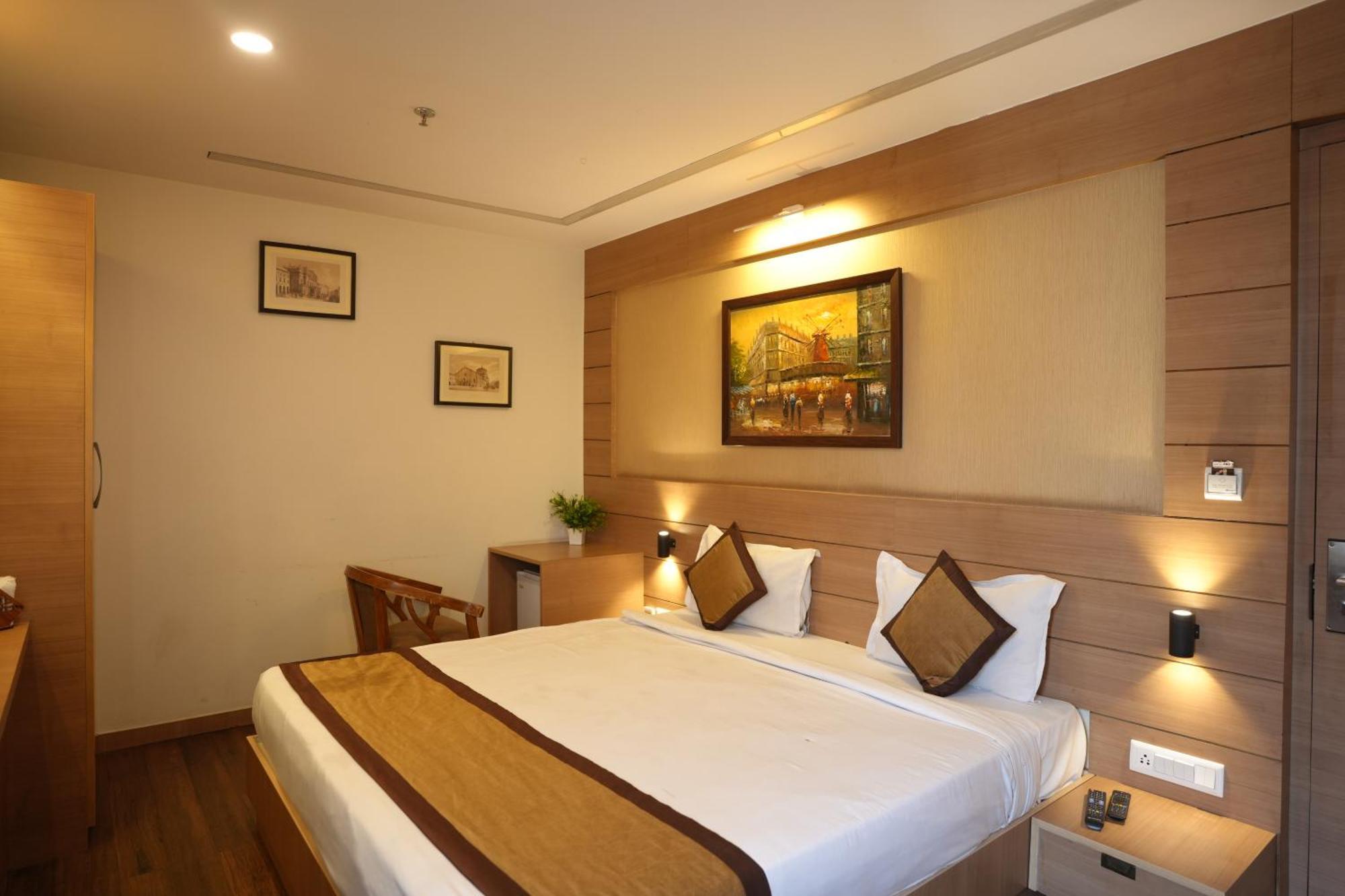 Hotel Silkhouse Premier Danapur ภายนอก รูปภาพ