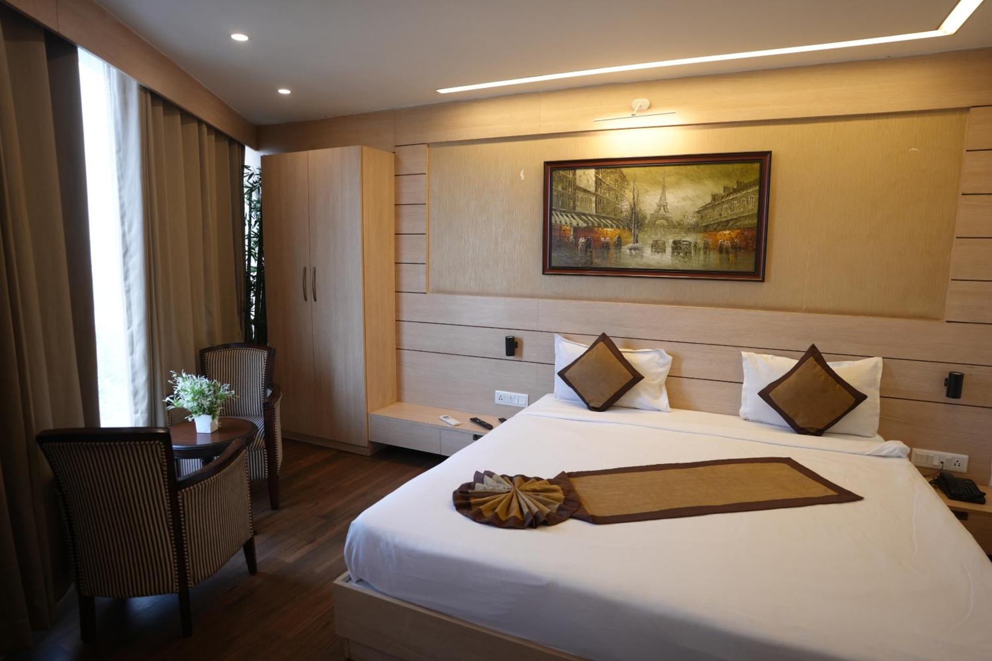 Hotel Silkhouse Premier Danapur ภายนอก รูปภาพ