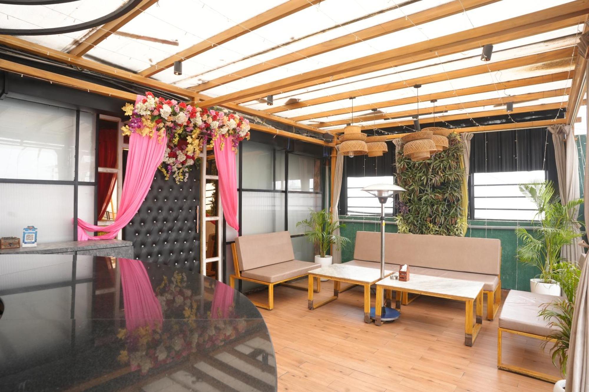 Hotel Silkhouse Premier Danapur ภายนอก รูปภาพ